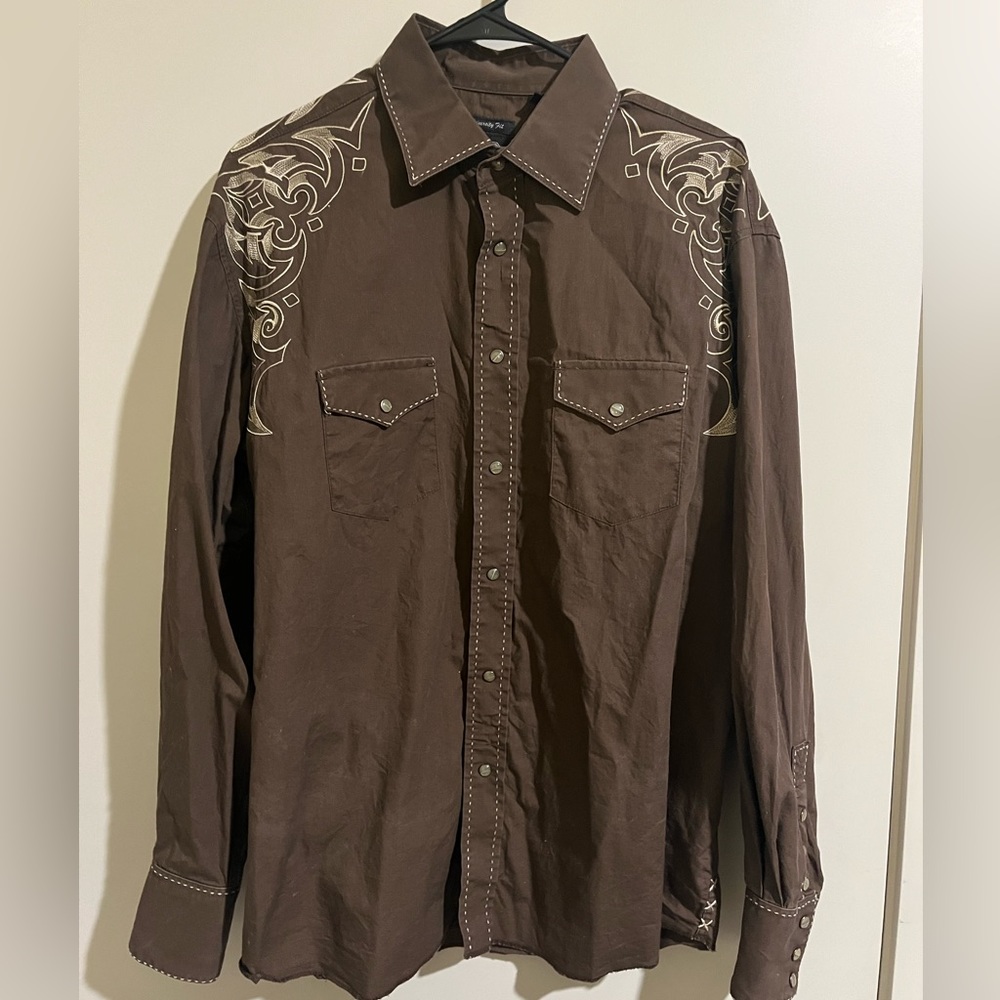 Resistol University western shirt with beautiful patterns and pearl snap buttons